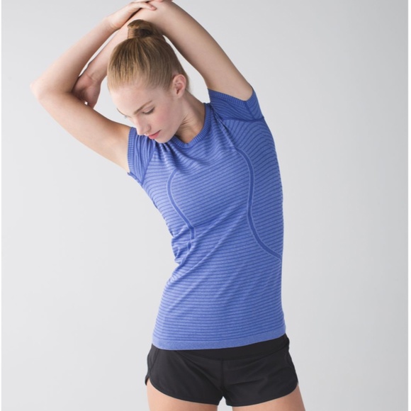 lululemon athletica Tops - Lululemon Swiftly Tech Short Sleeve Crew (First Release)